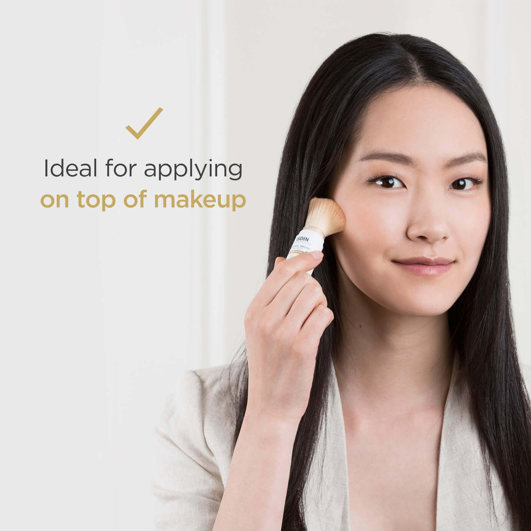 ISDIN Isdinceutics Mineral Brush Facial Powder (0.14 oz).
